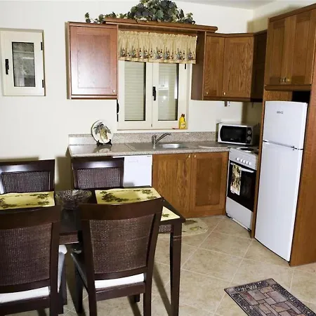 펜션 Comfortable House For 10 Persons, With Swimming Pool *