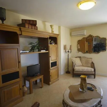 Σπίτι διακοπών Comfortable House For 10 Persons, With Swimming Pool Ρέθυμνο